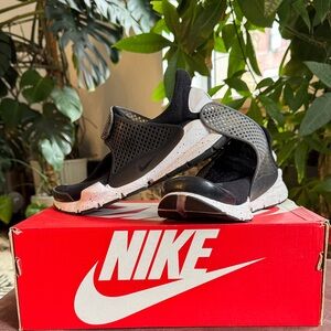 Nike Sock Dart Black and White Slip-On Sneakers